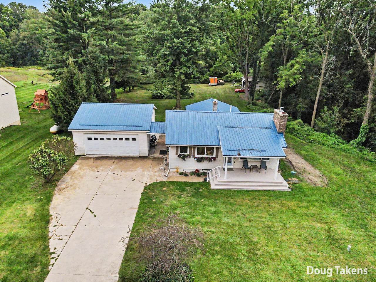538 108th Street - Photo 1