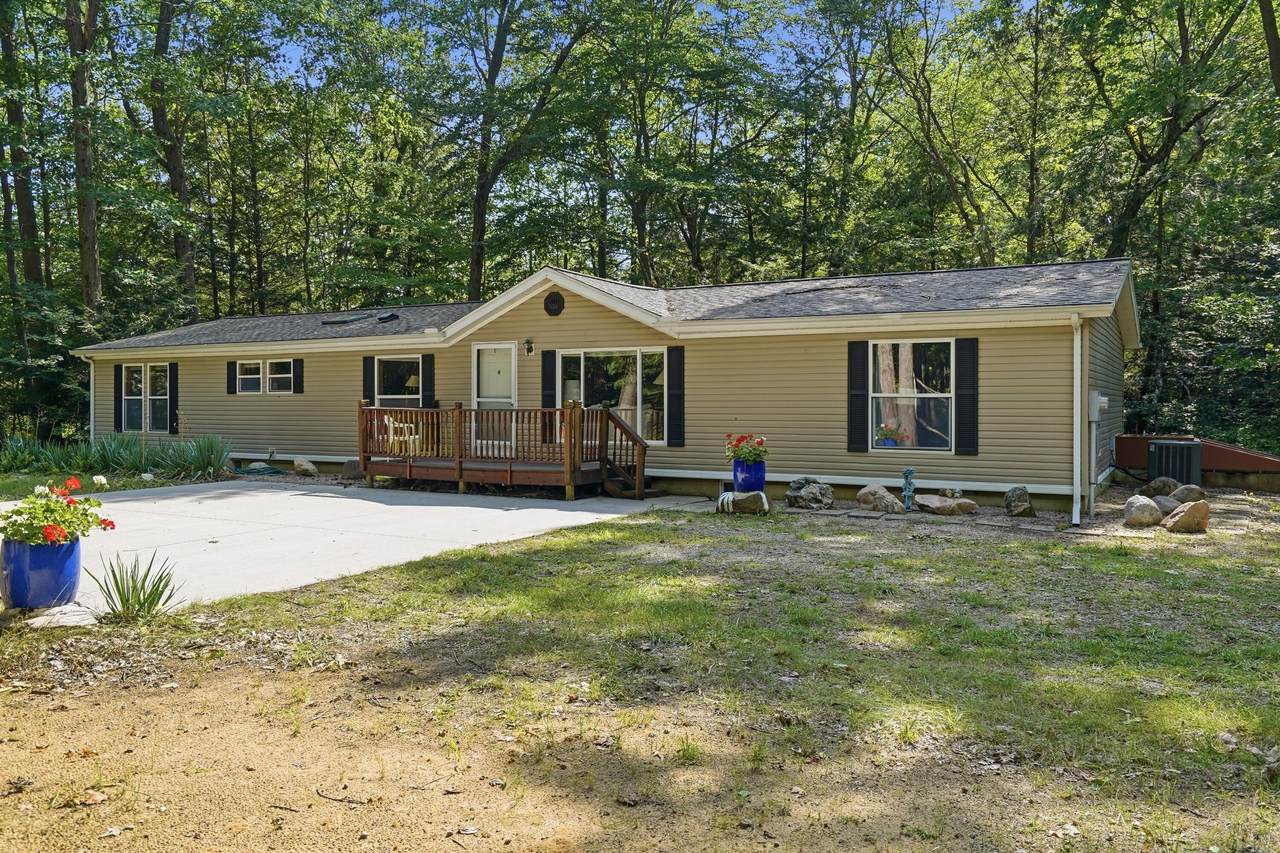 6232 106th Avenue - Photo 1