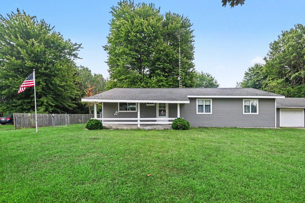12909 60th Street - Photo 1