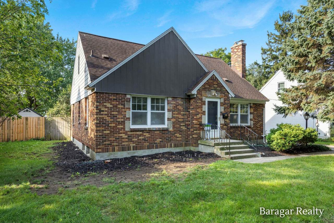 920 Ellsmere Street - Photo 1