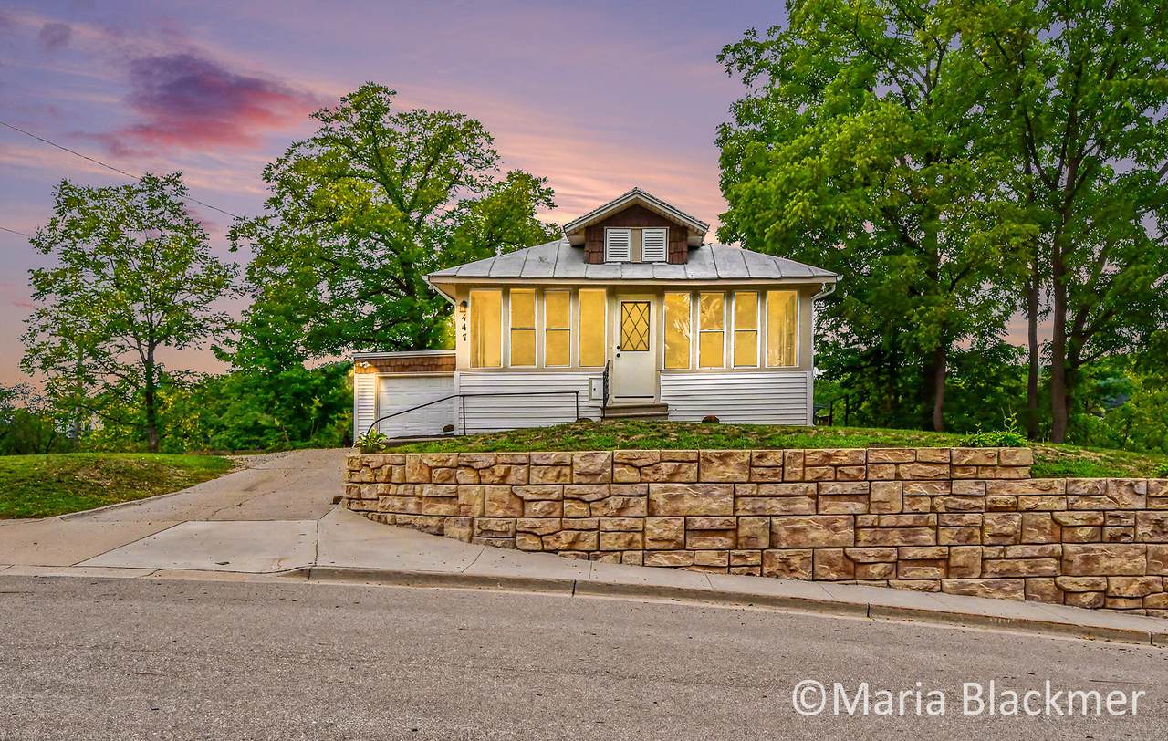 447 Baldie Street - Photo 1