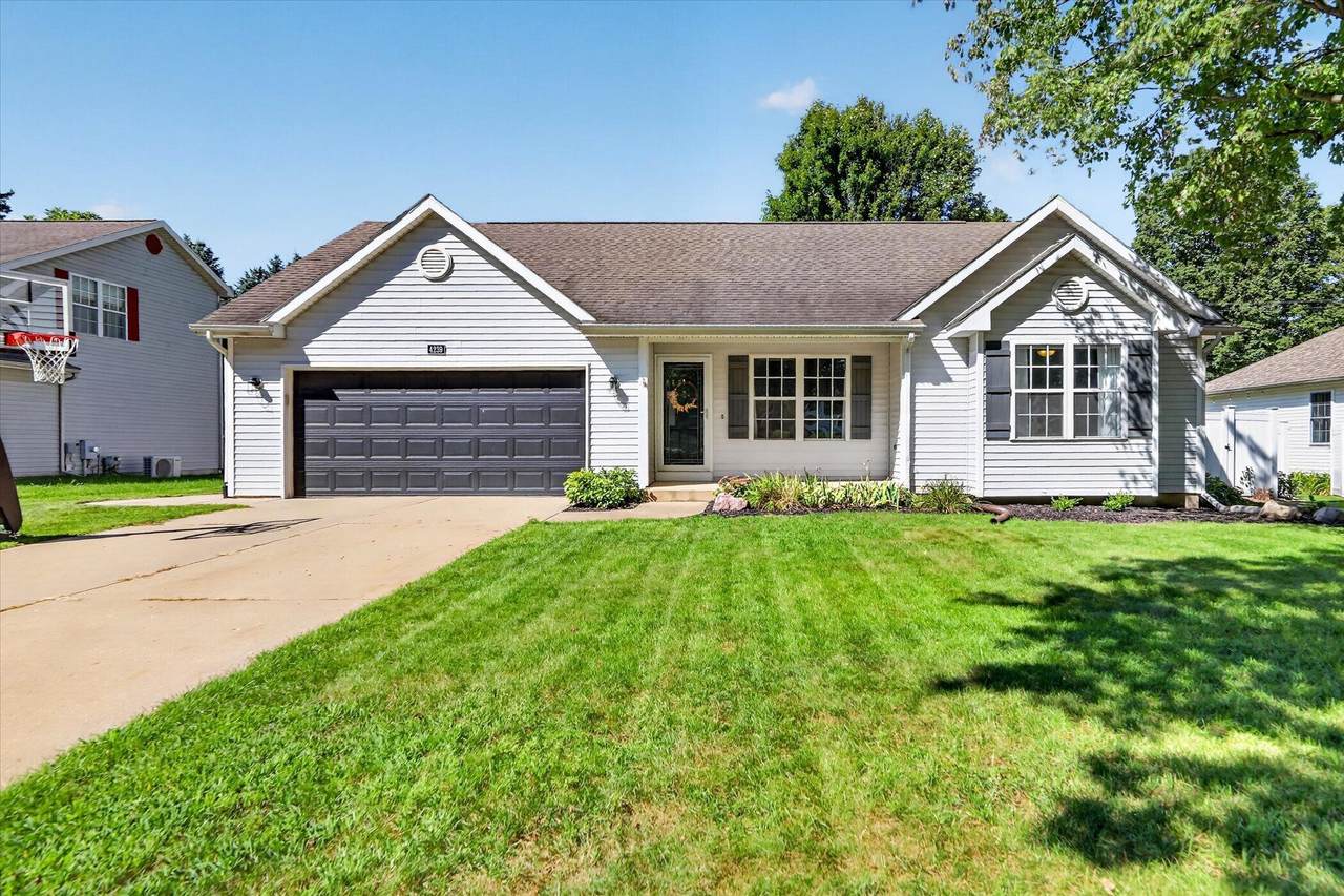 4239 Suffield Woods Avenue - Photo 1