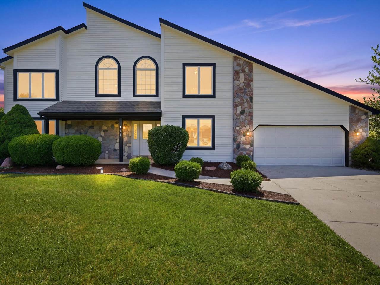 1657 Wake Robin Court - Photo 1