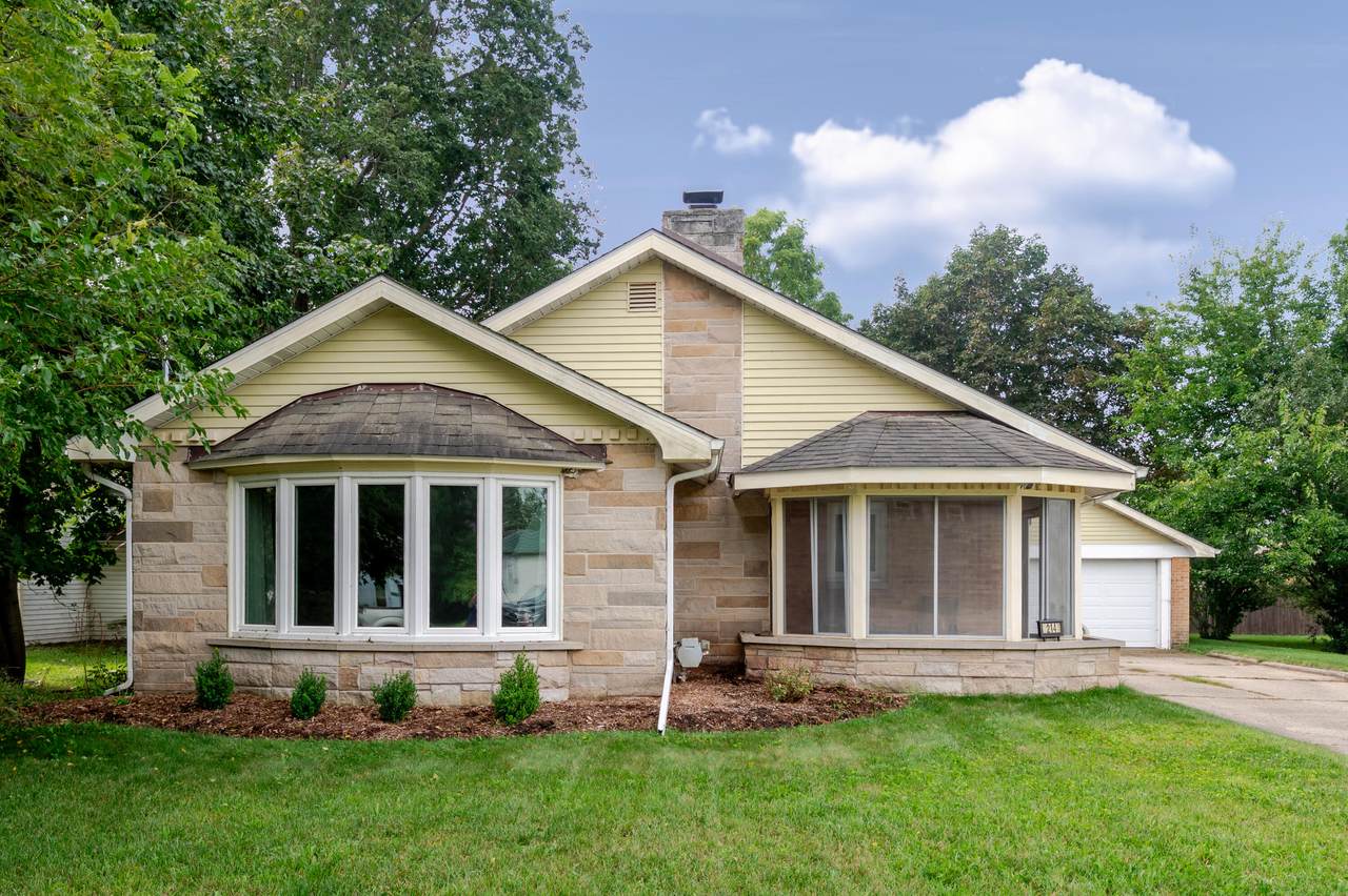 214 Cedar Street - Photo 1