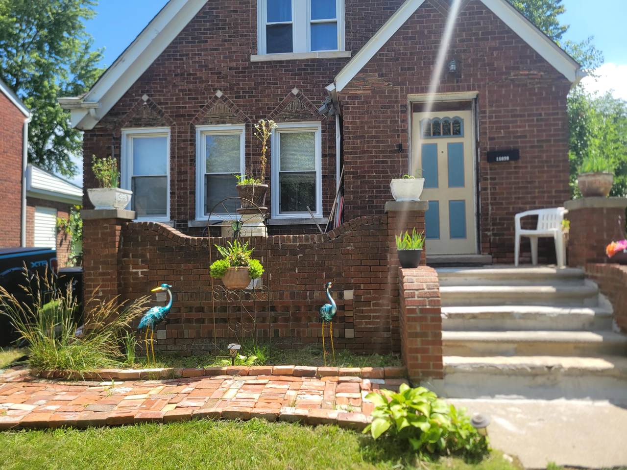 18690 Algonac Street - Photo 1