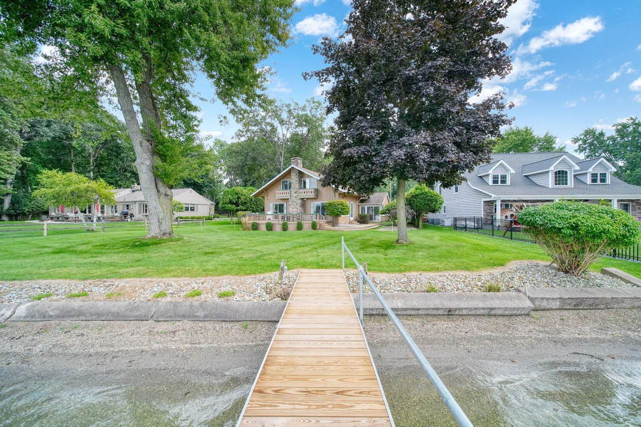 5056 Lakeshore Drive - Photo 1