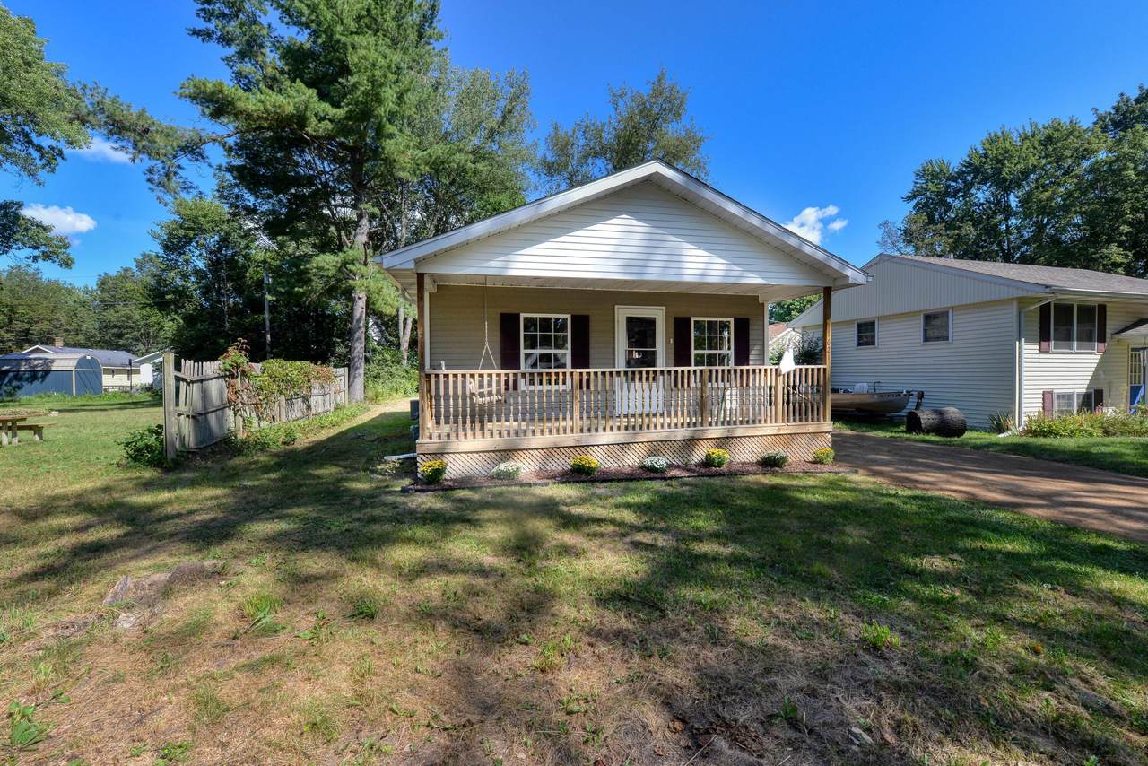1621 Maple Street - Photo 1
