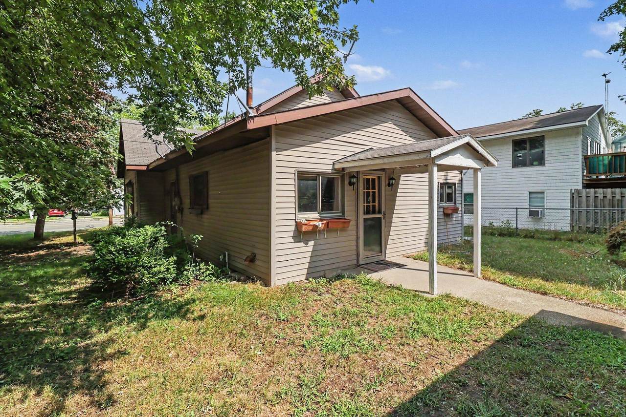 3907 Main Street - Photo 1
