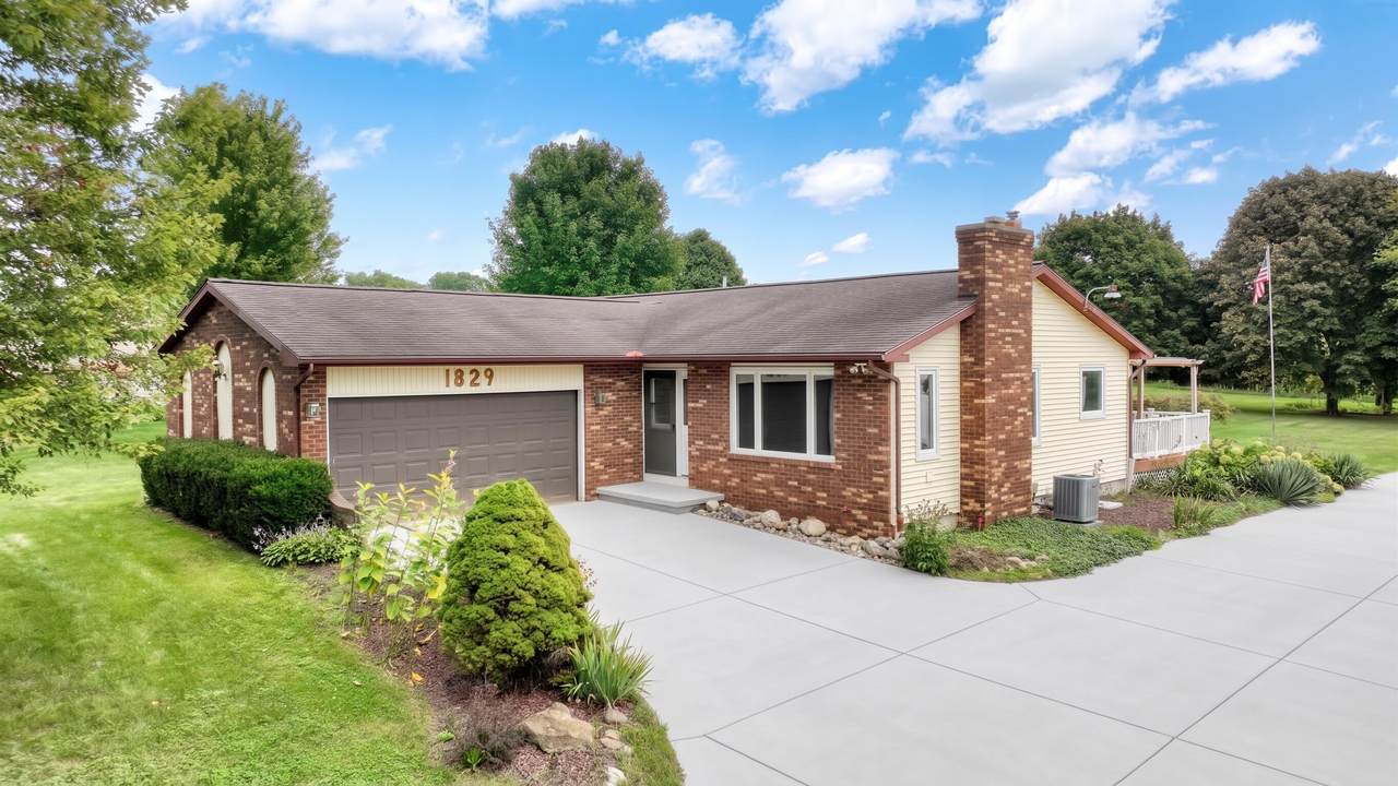 1829 Sandstone Road - Photo 1