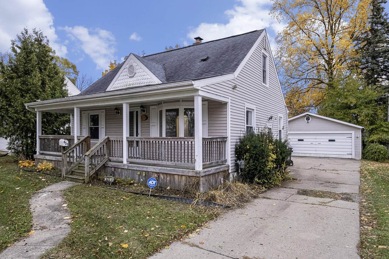 631 Campbell Street - Photo 1