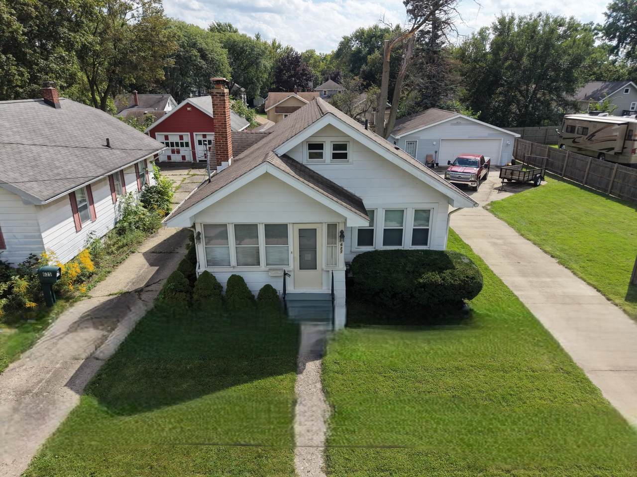 627 Monroe Street - Photo 1