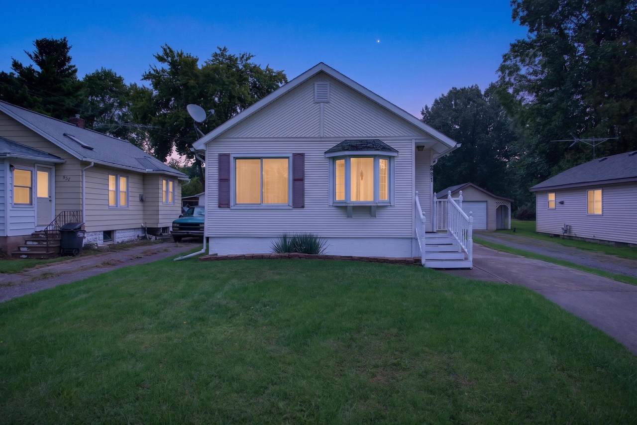 531 7th Street - Photo 1