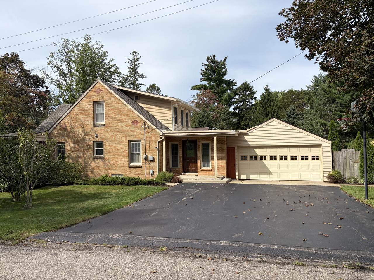 408 Evelyn Avenue - Photo 1