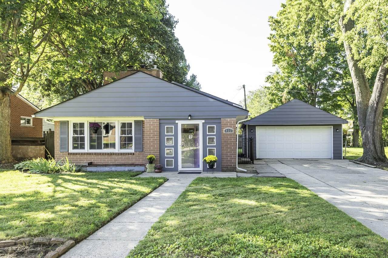 832 Forest Avenue - Photo 1