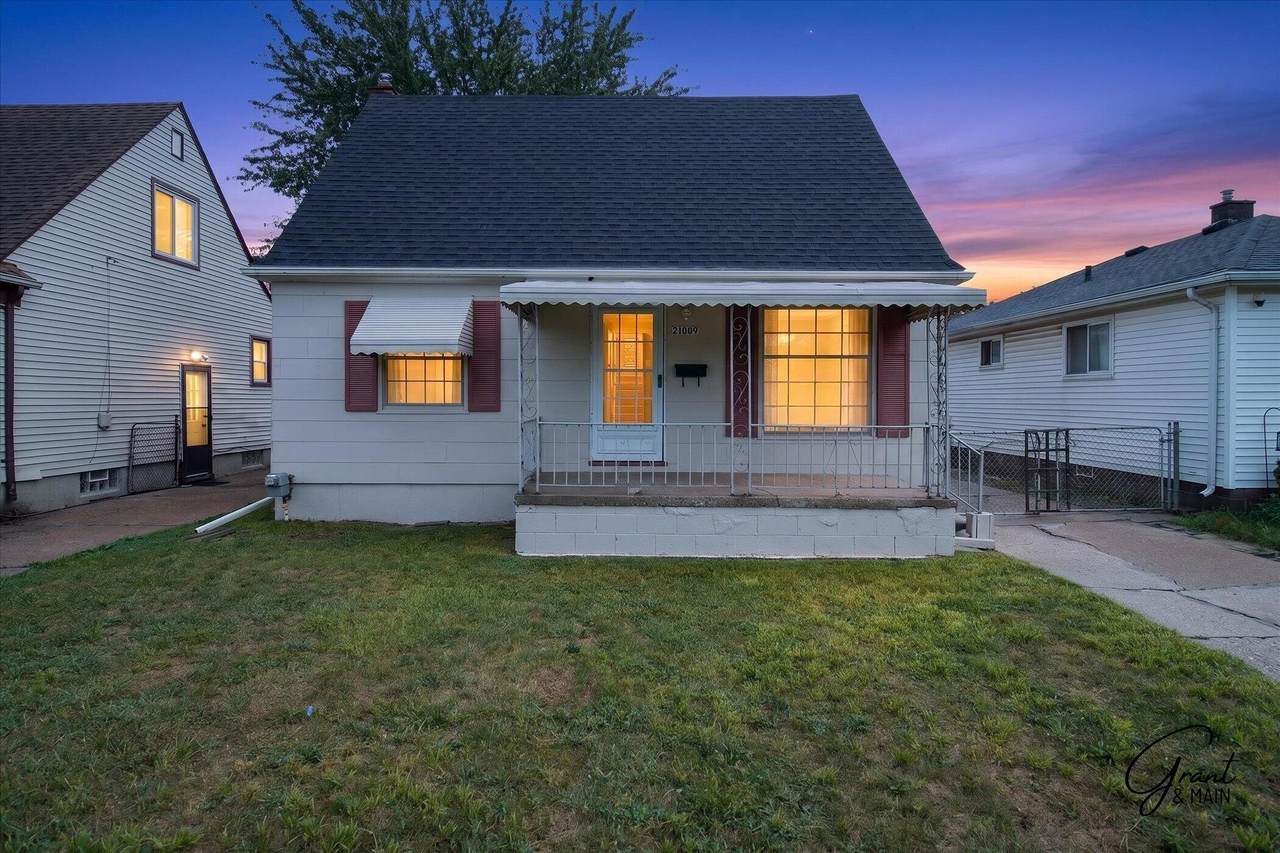 21000 La Salle Boulevard - Photo 1