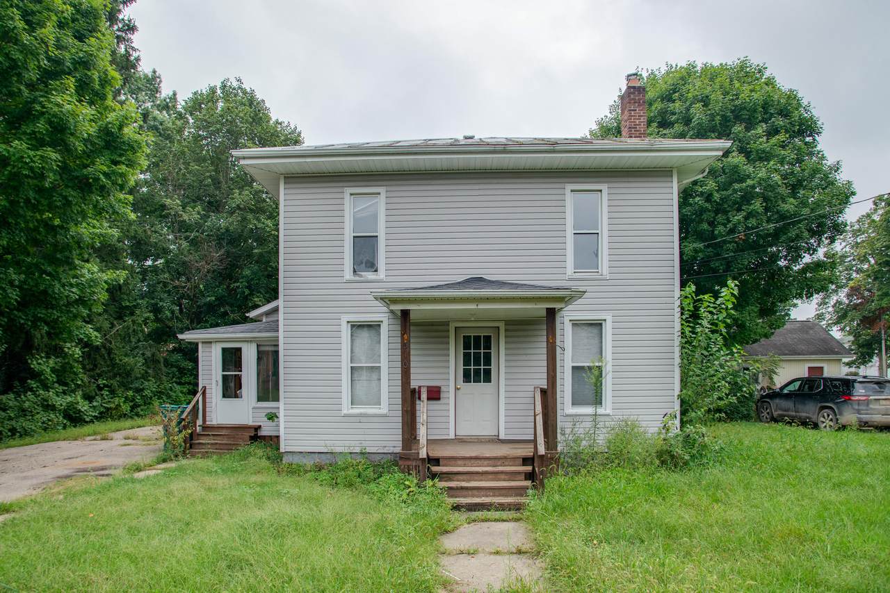310 Burgess Street - Photo 1