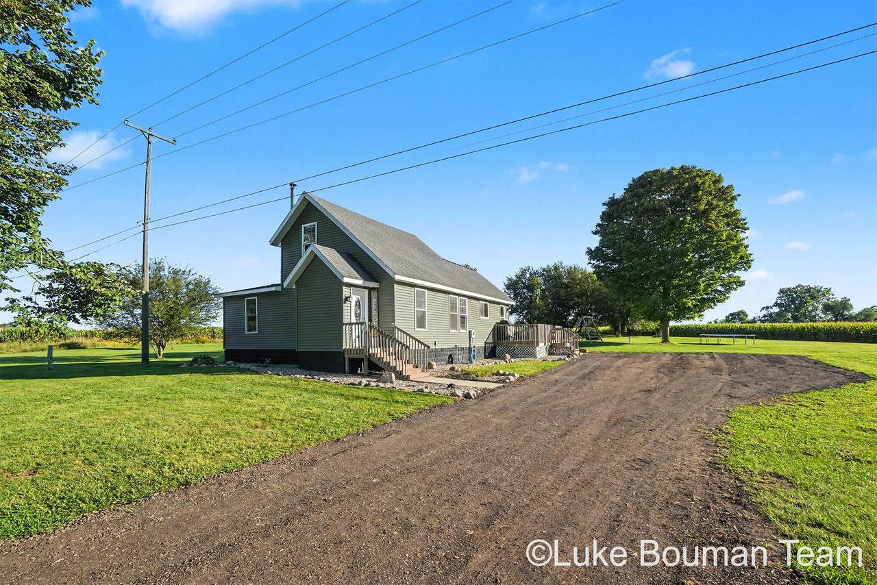 3173 Dumont Road - Photo 1