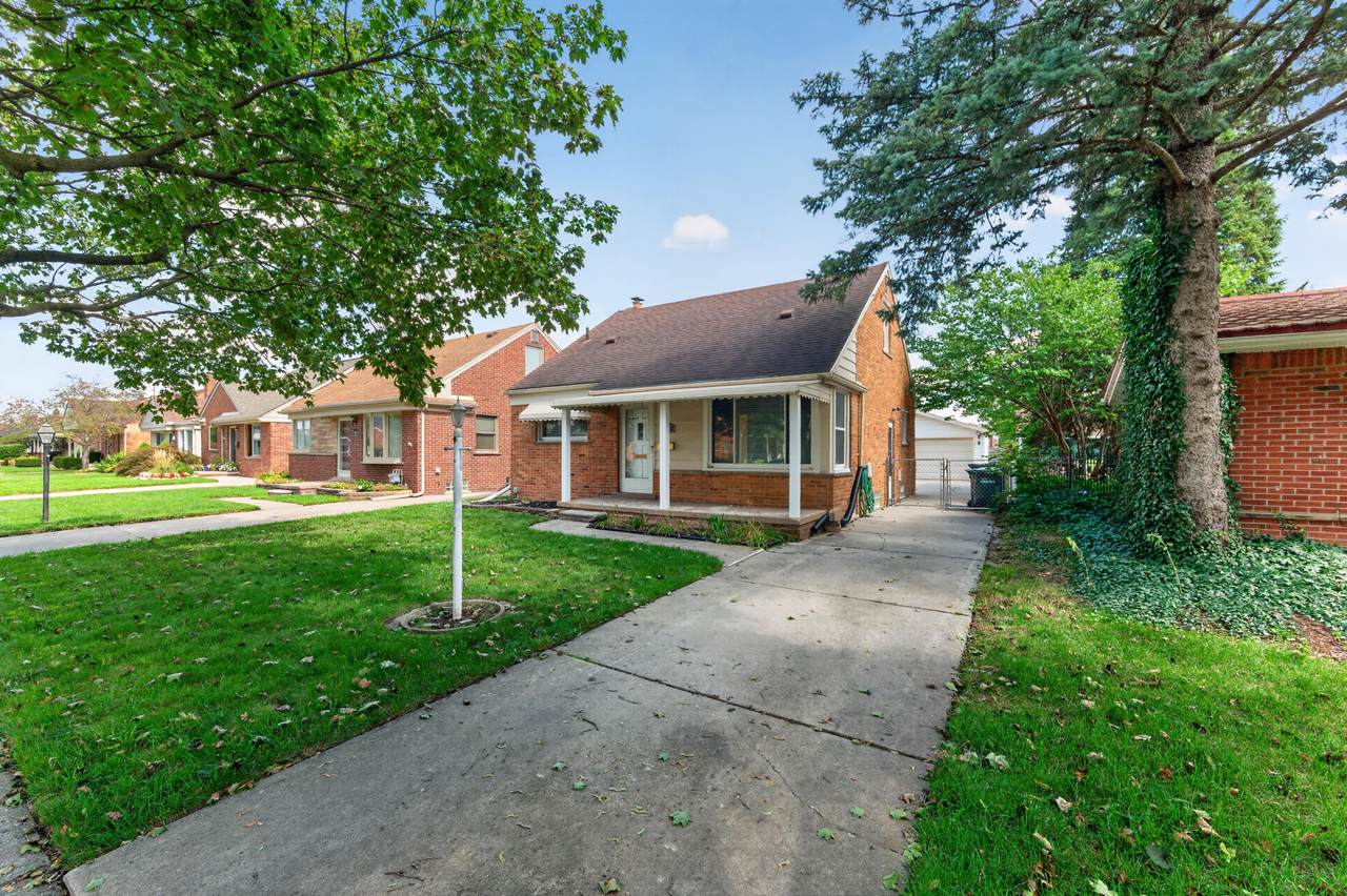 9961 Niver Avenue - Photo 1