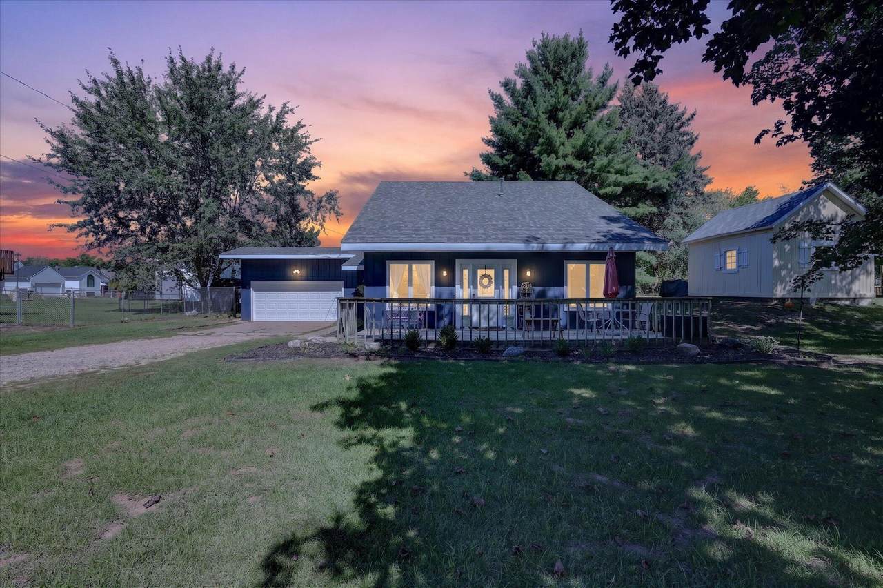 283 Pine Street - Photo 1