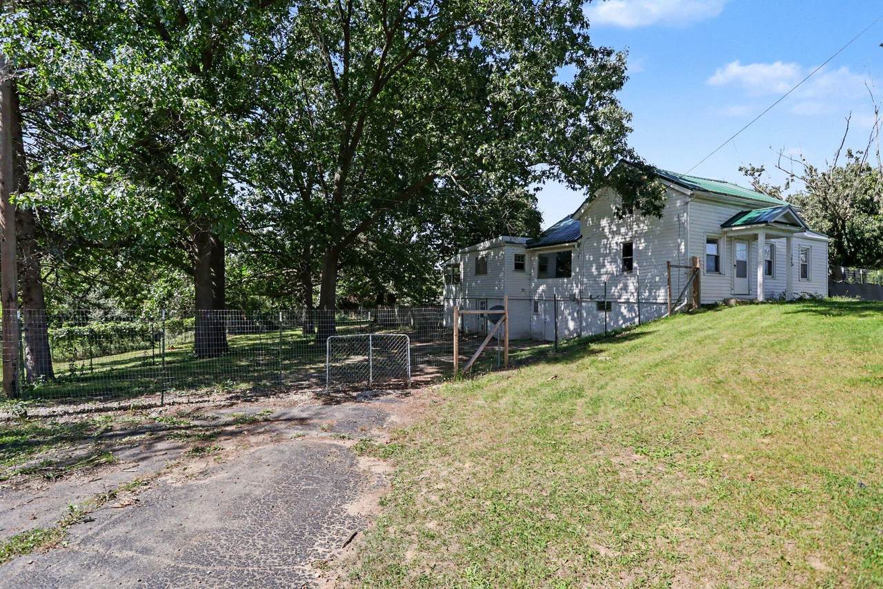 306 Griswold Street - Photo 1