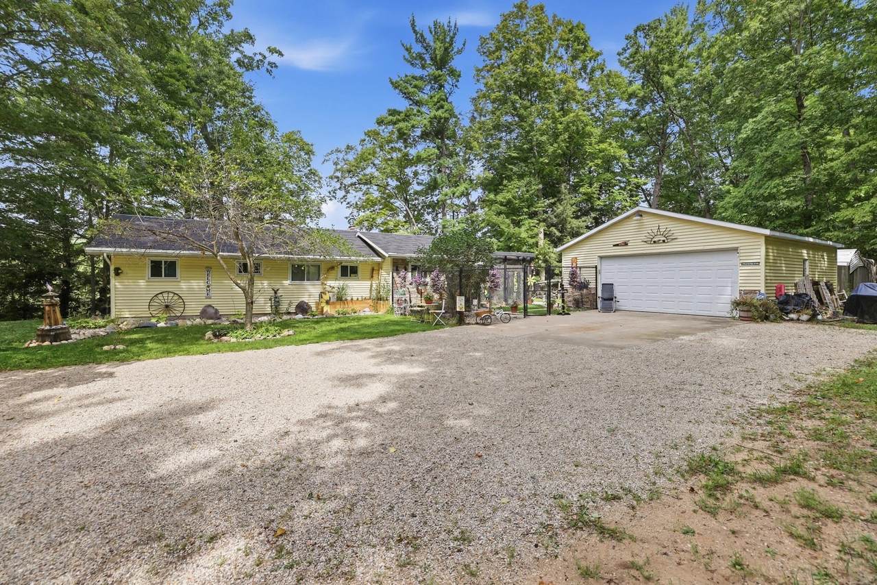 3936 Truesdale Street - Photo 1