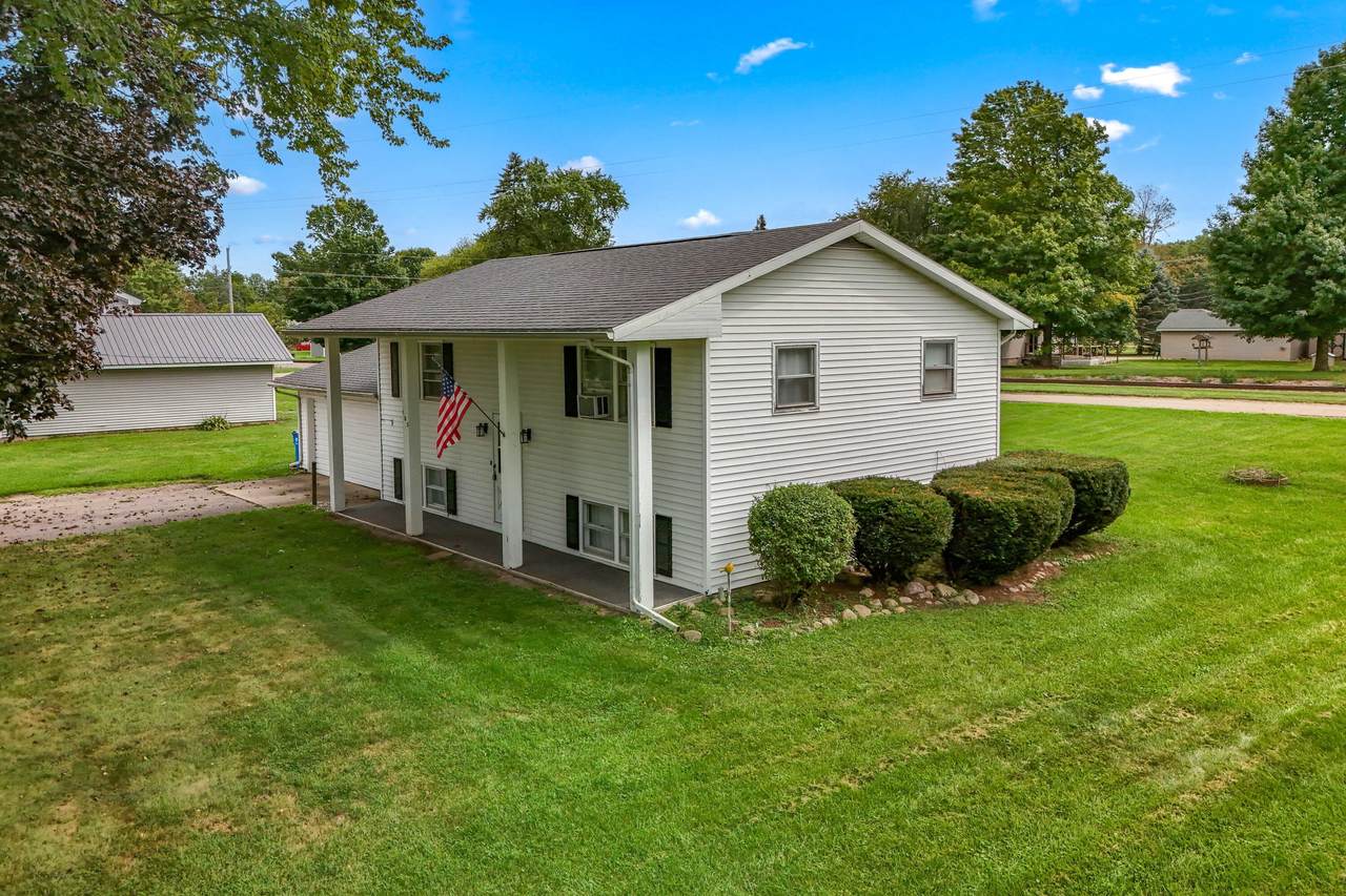 103 Hawley Street - Photo 1