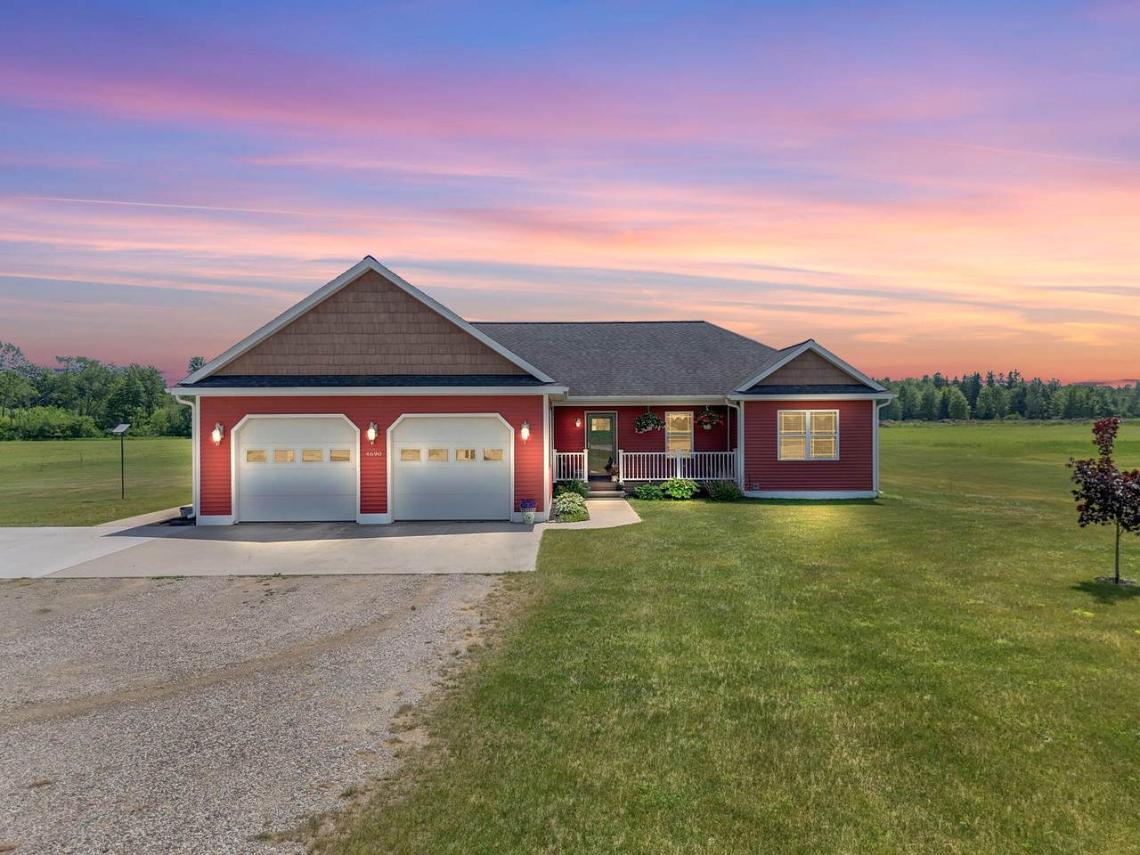 4690 Houghton Lake Road - Photo 1