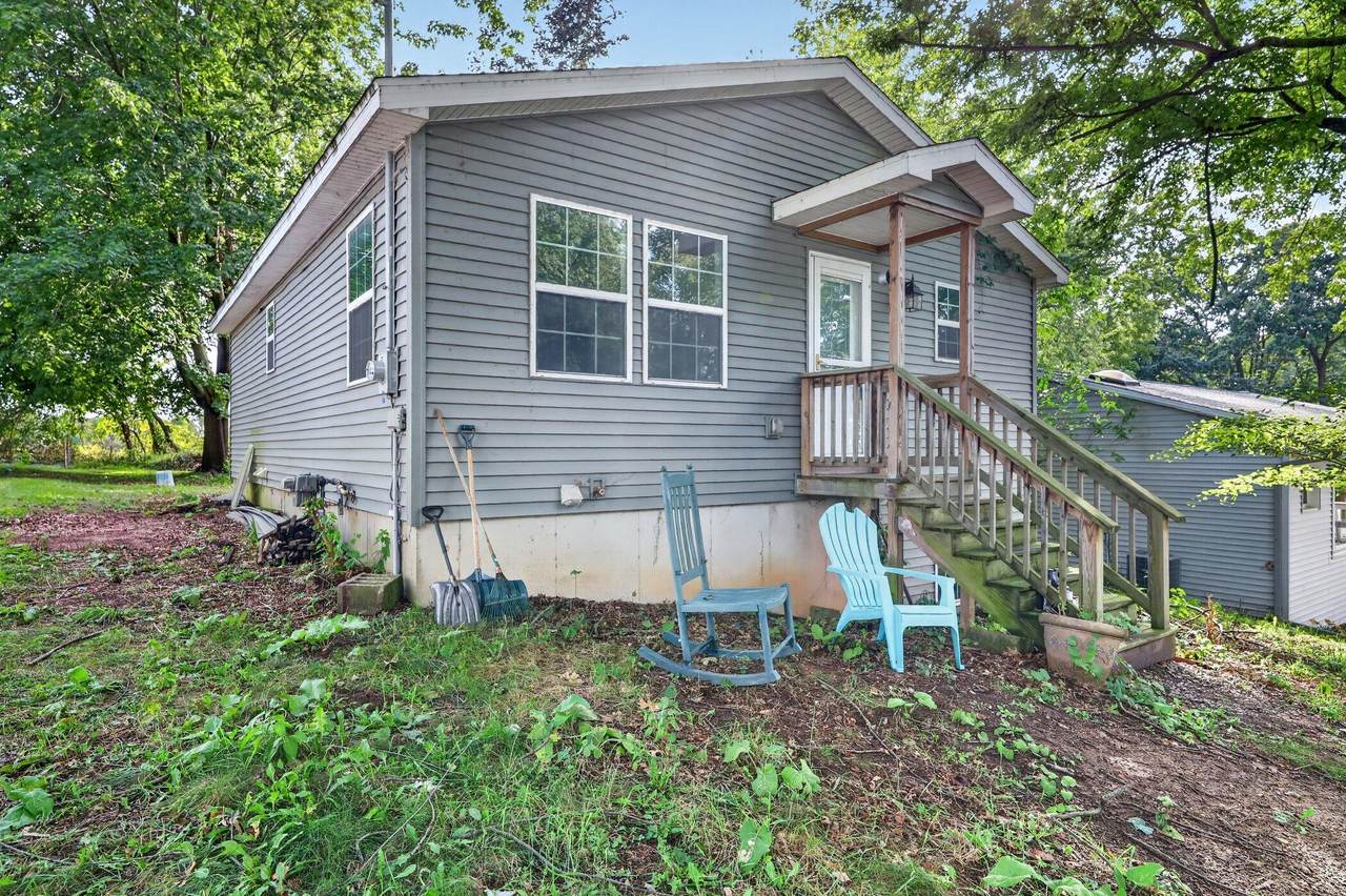 7057 Shoreline Drive - Photo 1