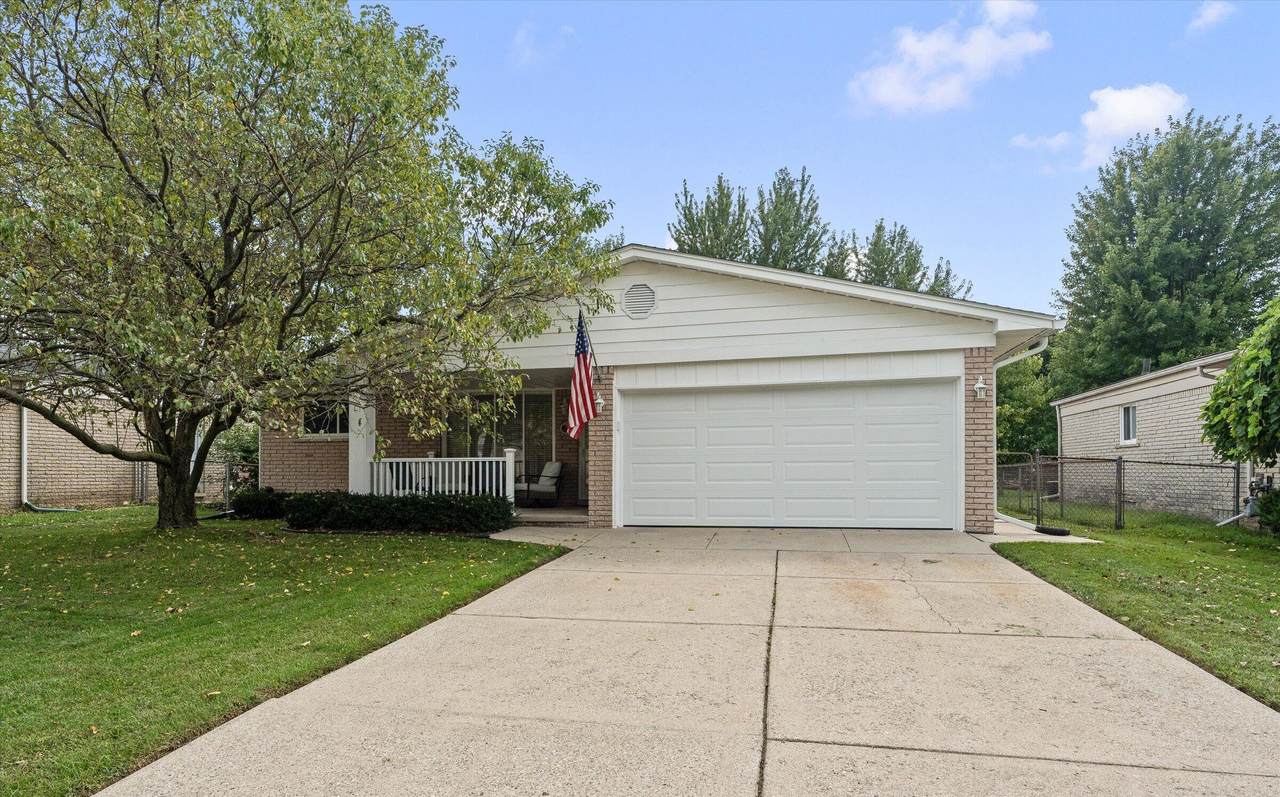 42991 Saxony Road - Photo 1