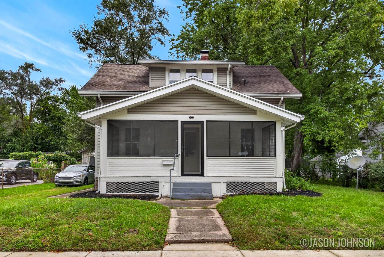 307 Ridgewood Street - Photo 1