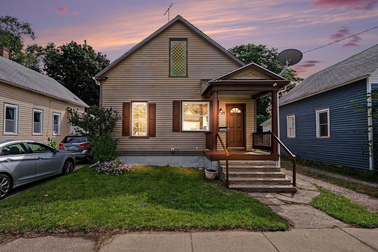 17 Isabella Avenue - Photo 1