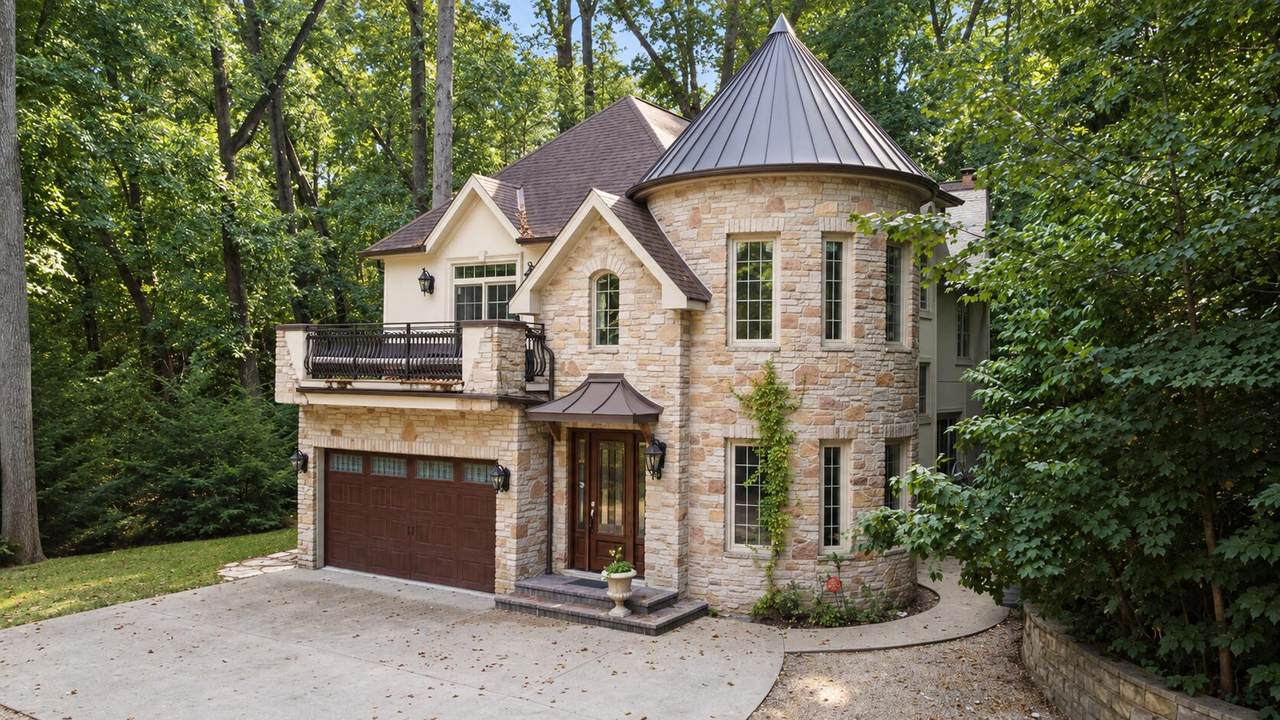 19310 Parkview Drive - Photo 1