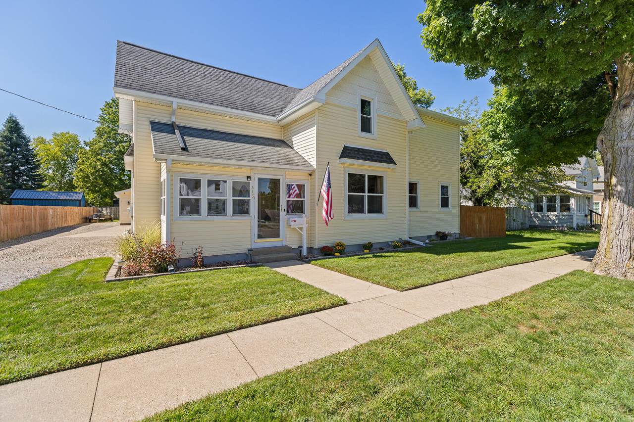 415 East Street - Photo 1