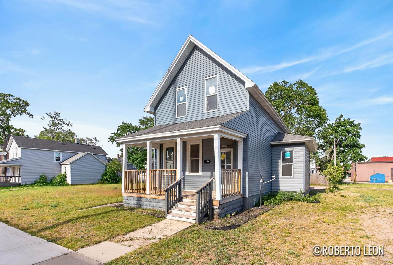 1380 Sanford Street - Photo 1