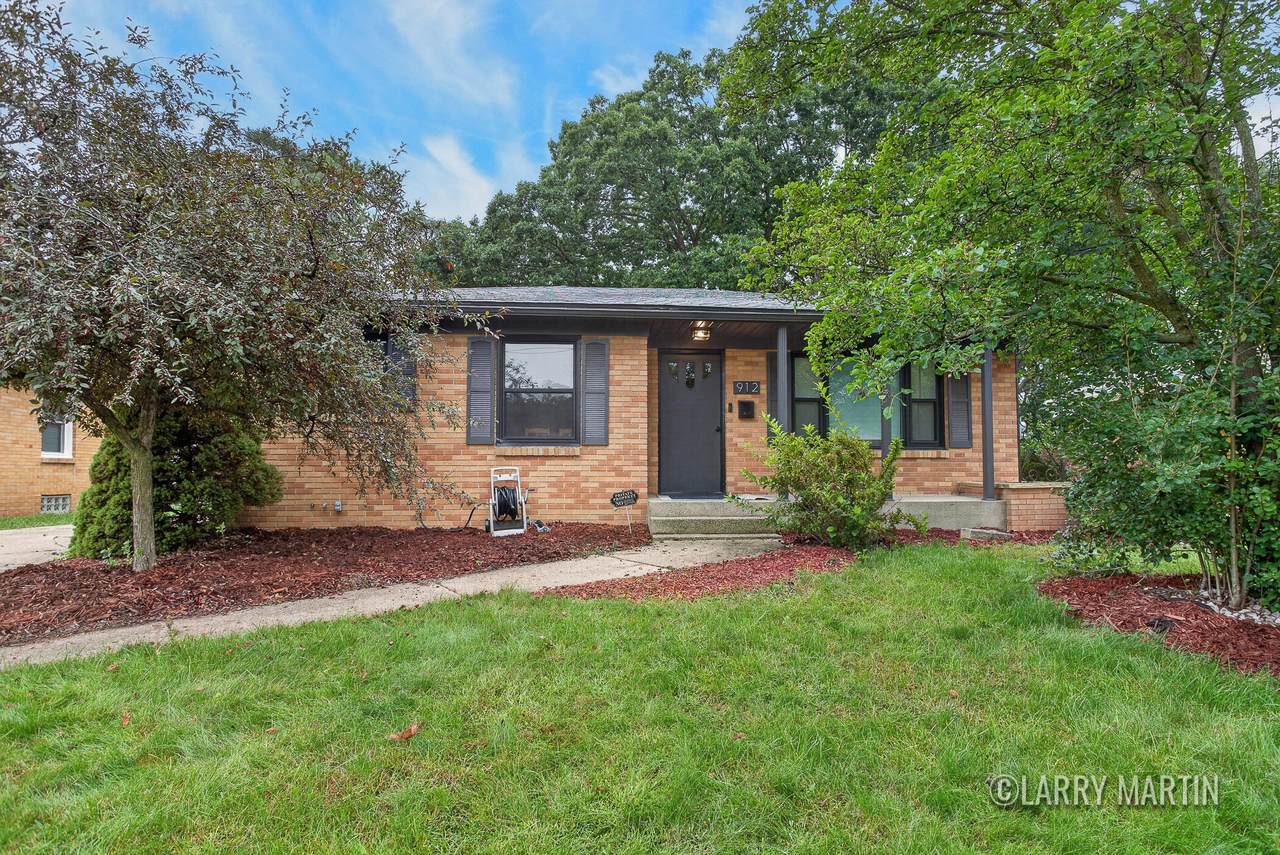 912 Ariebill Street - Photo 1