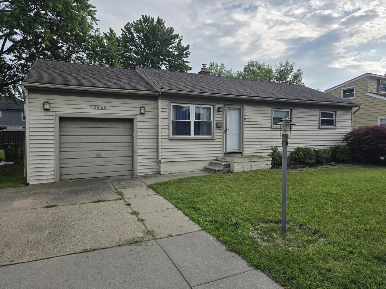 22620 Stephens Street - Photo 1