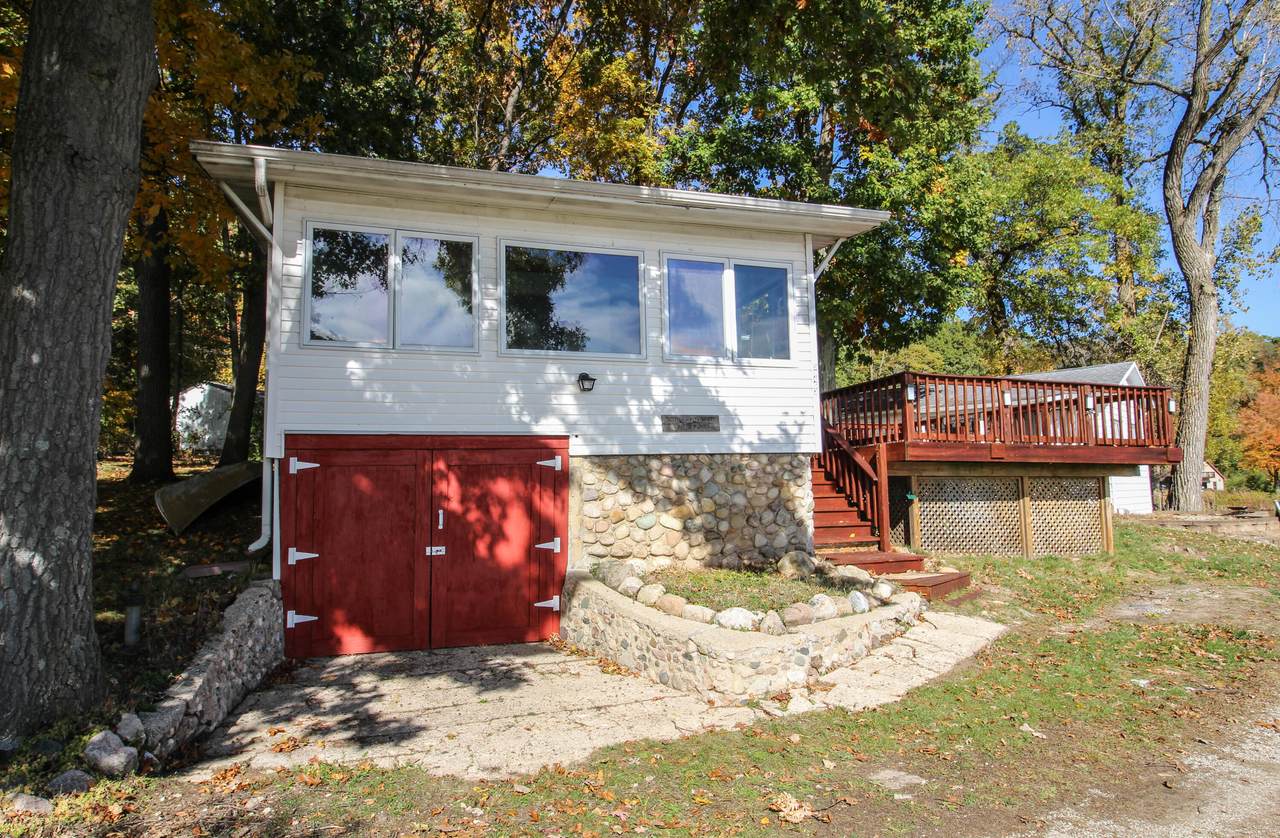 58463 Loop Road - Photo 1