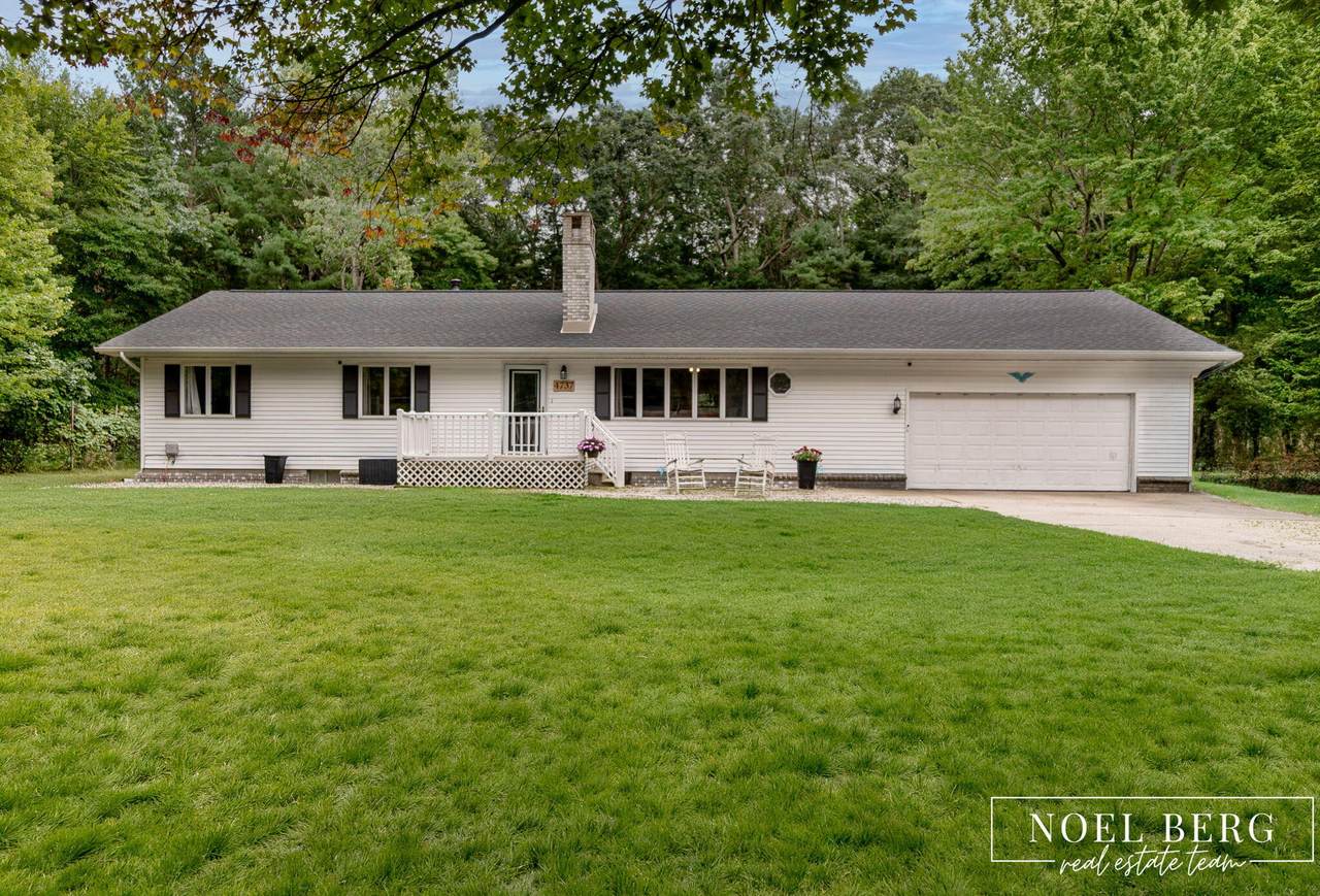 4737 Giles Road - Photo 1