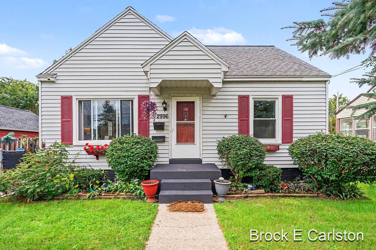 2996 Roosevelt Road - Photo 1