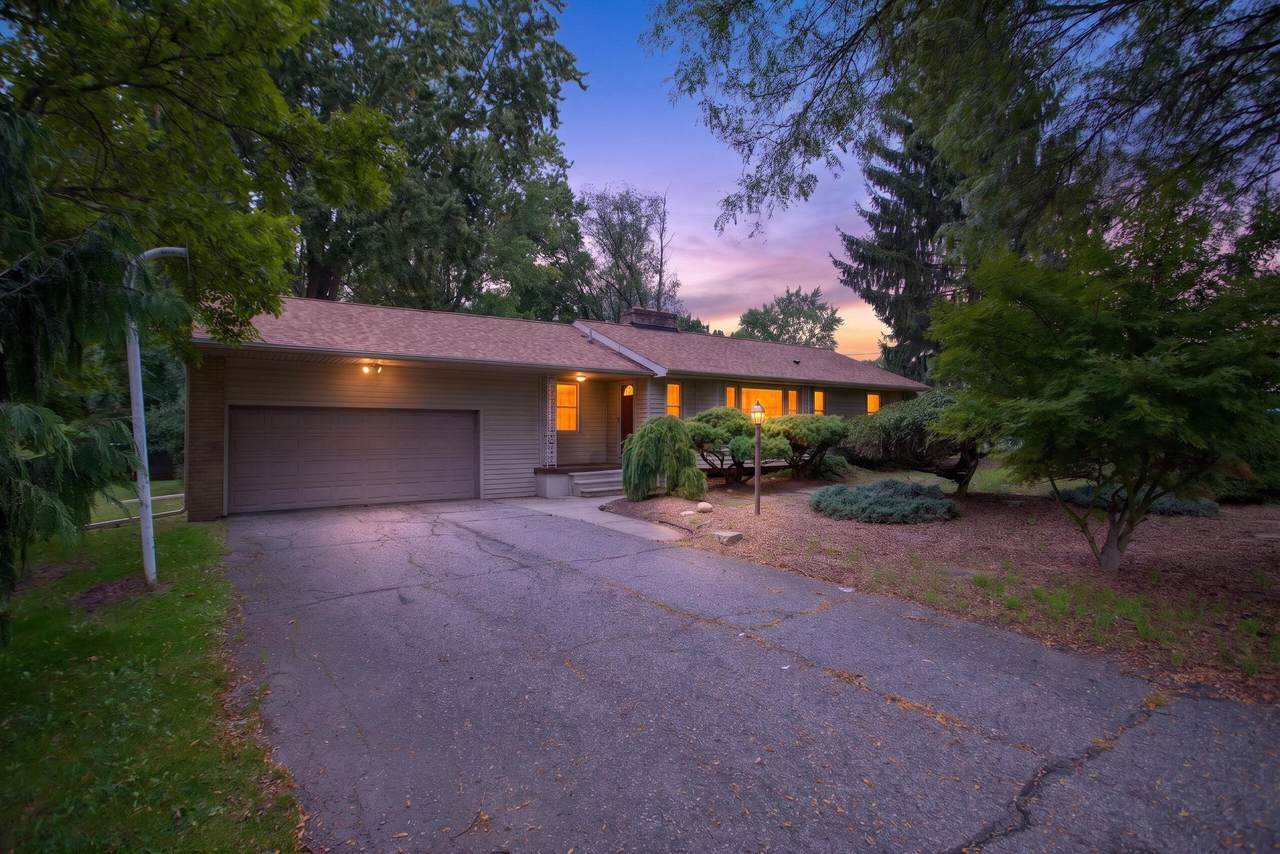 2400 Smiley Way - Photo 1