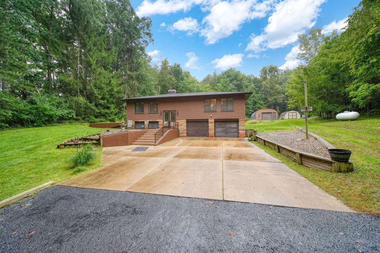 3860 Wellman Road - Photo 1