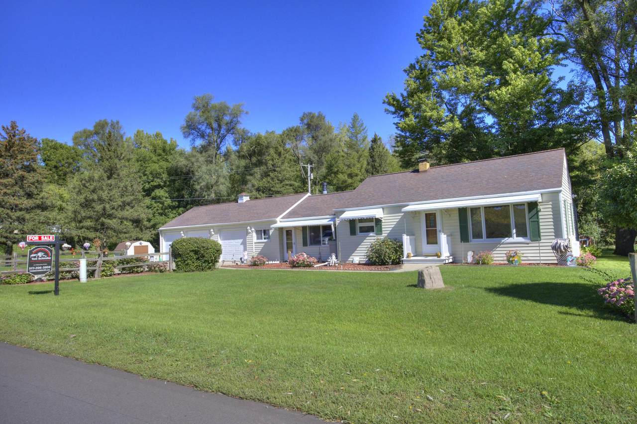 2300 O'leary Road - Photo 1