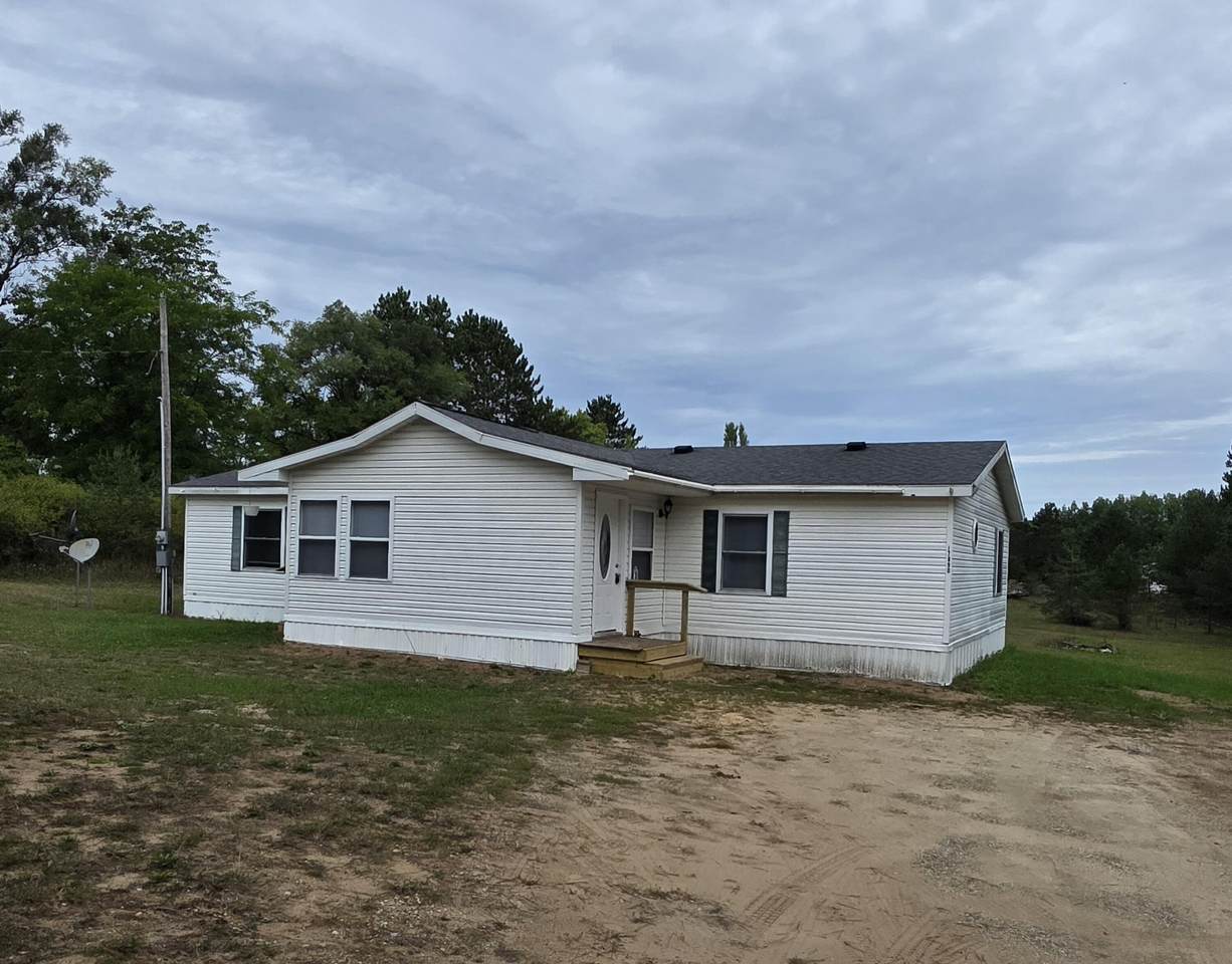 17890 3 Mile Rd - Photo 1