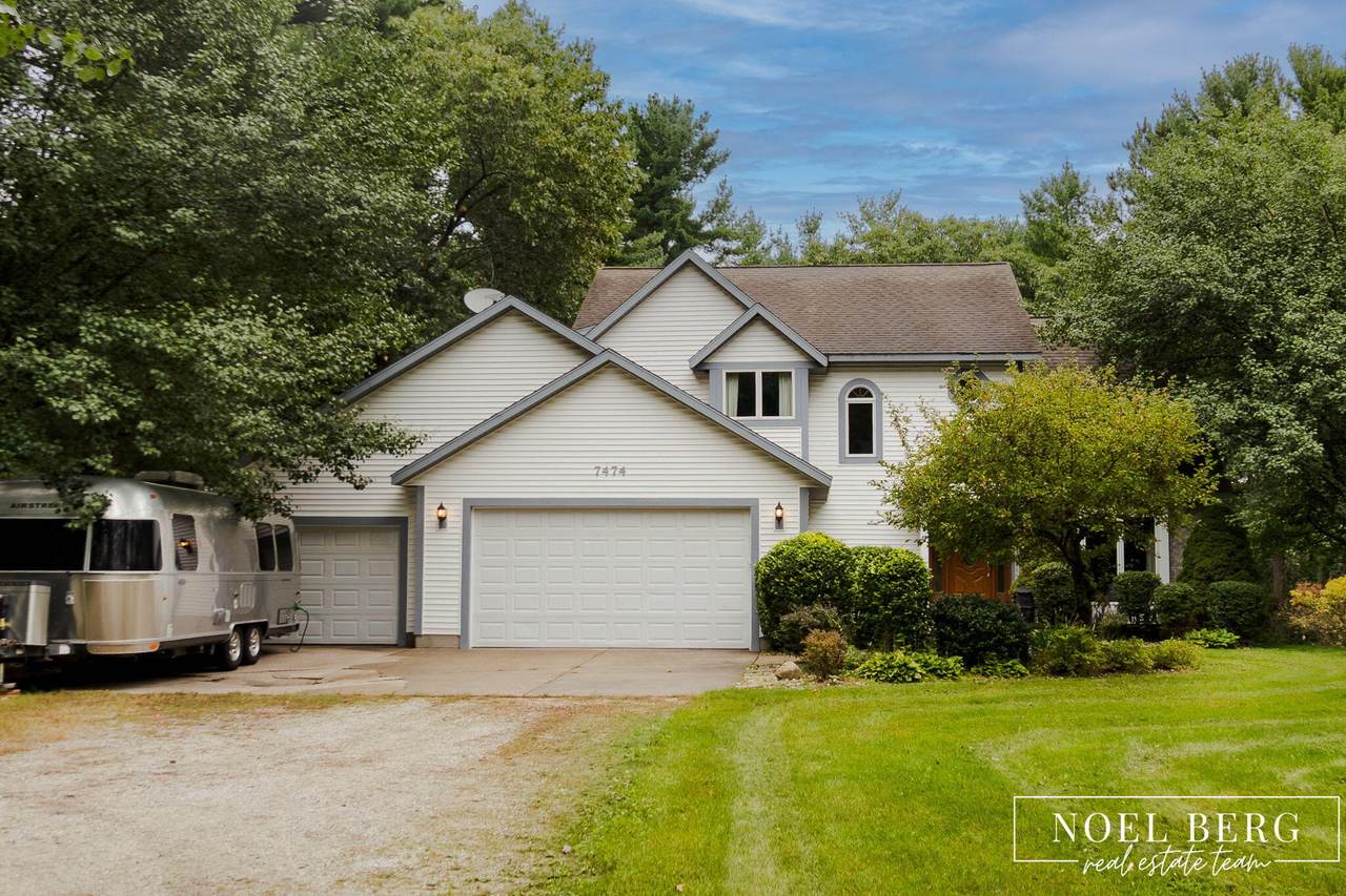 7474 Wiczer Drive - Photo 1
