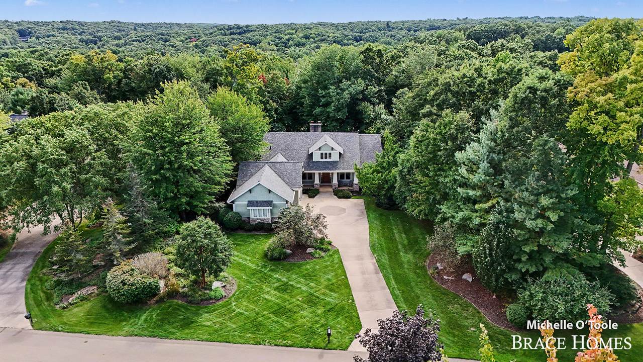 4260 Oak Pointe Court - Photo 1