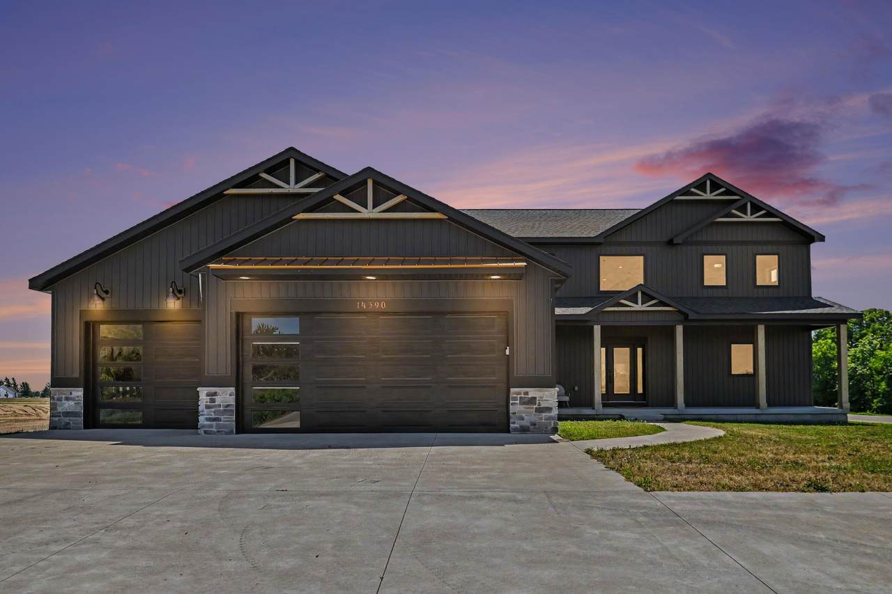 14390 New Holland Street - Photo 1