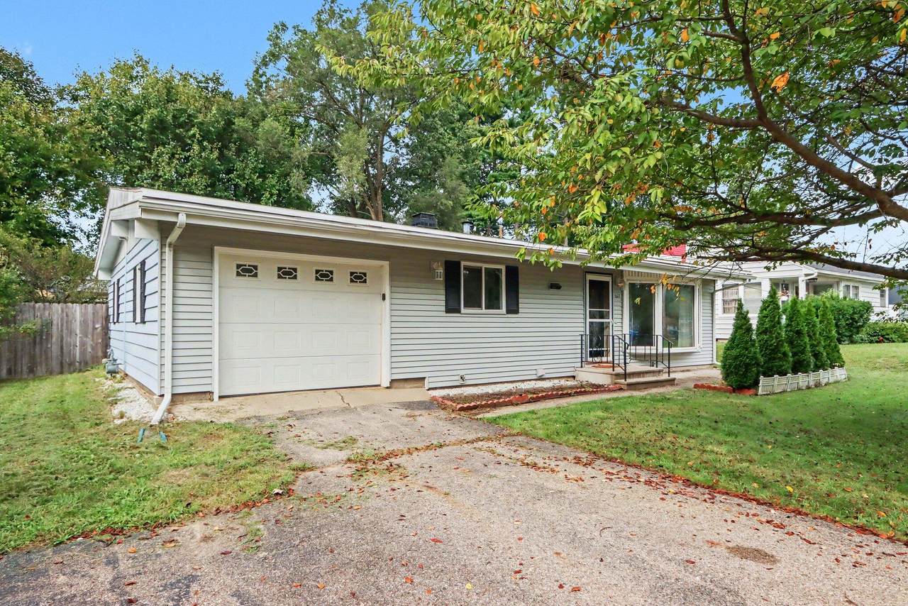 107 Williams Drive - Photo 1