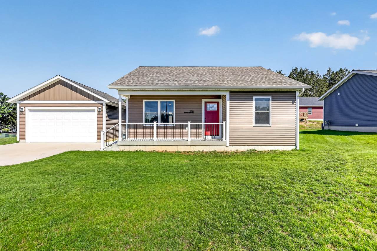 266 Stonecrest Drive - Photo 1