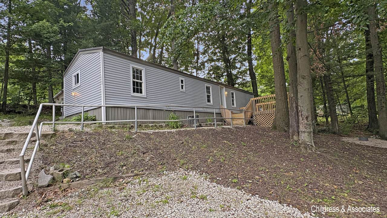 https://bt-photos.global.ssl.fastly.net/swmich/1280_boomver_1_26050362-2.jpg
