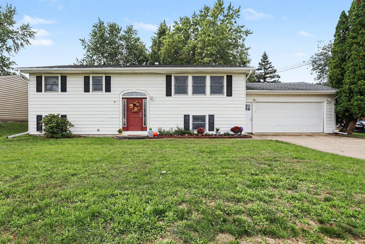 6710 Amberly Street - Photo 1